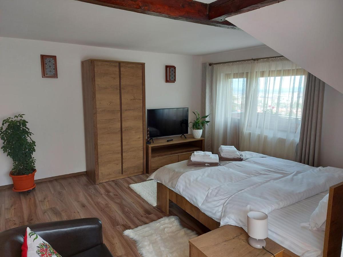 Apartament Matei ブラショフ エクステリア 写真